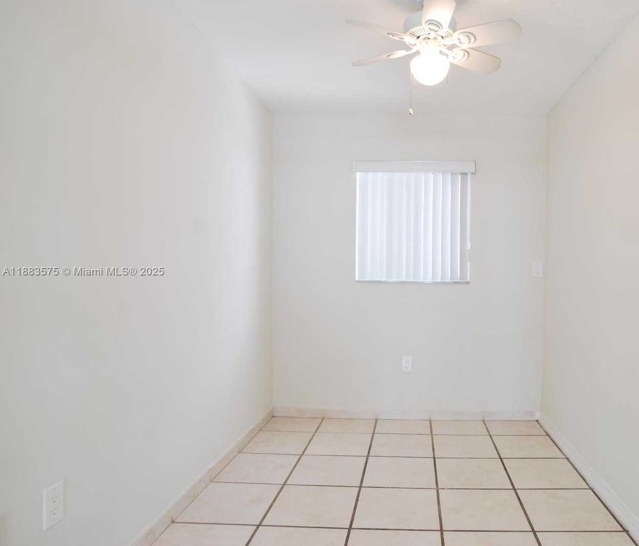 Small Image of 1662 LINCOLN CT #402, Miami Beach Number 10