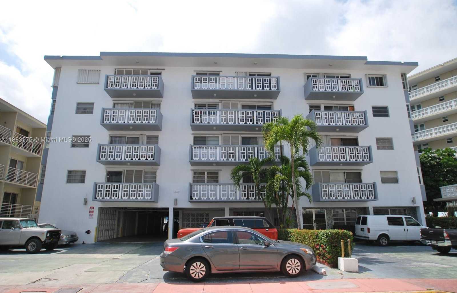Small Image of 1662 LINCOLN CT #402, Miami Beach Number 2