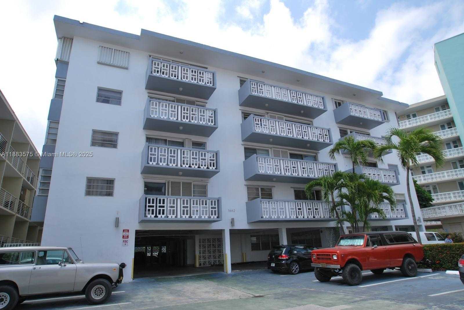 Small Image of 1662 LINCOLN CT #402, Miami Beach Number 3