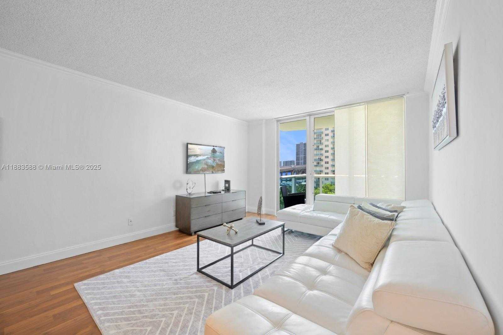 Small Image of 19380 COLLINS AVE #609, Sunny Isles Beach Number 5