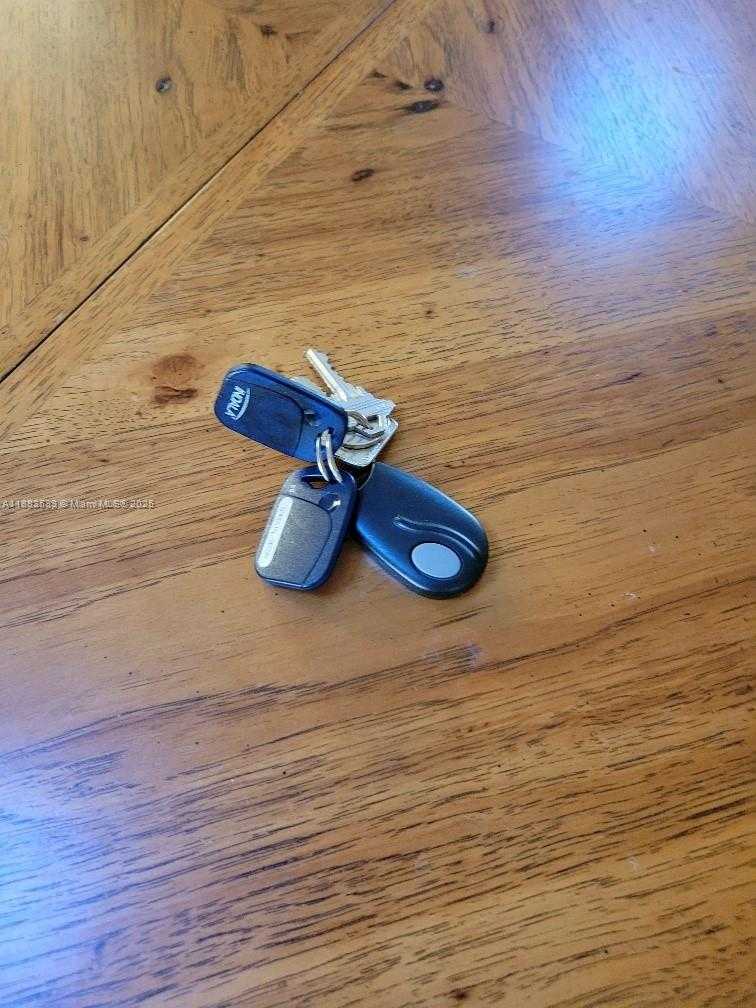 Imagen de Pequeño Objeto