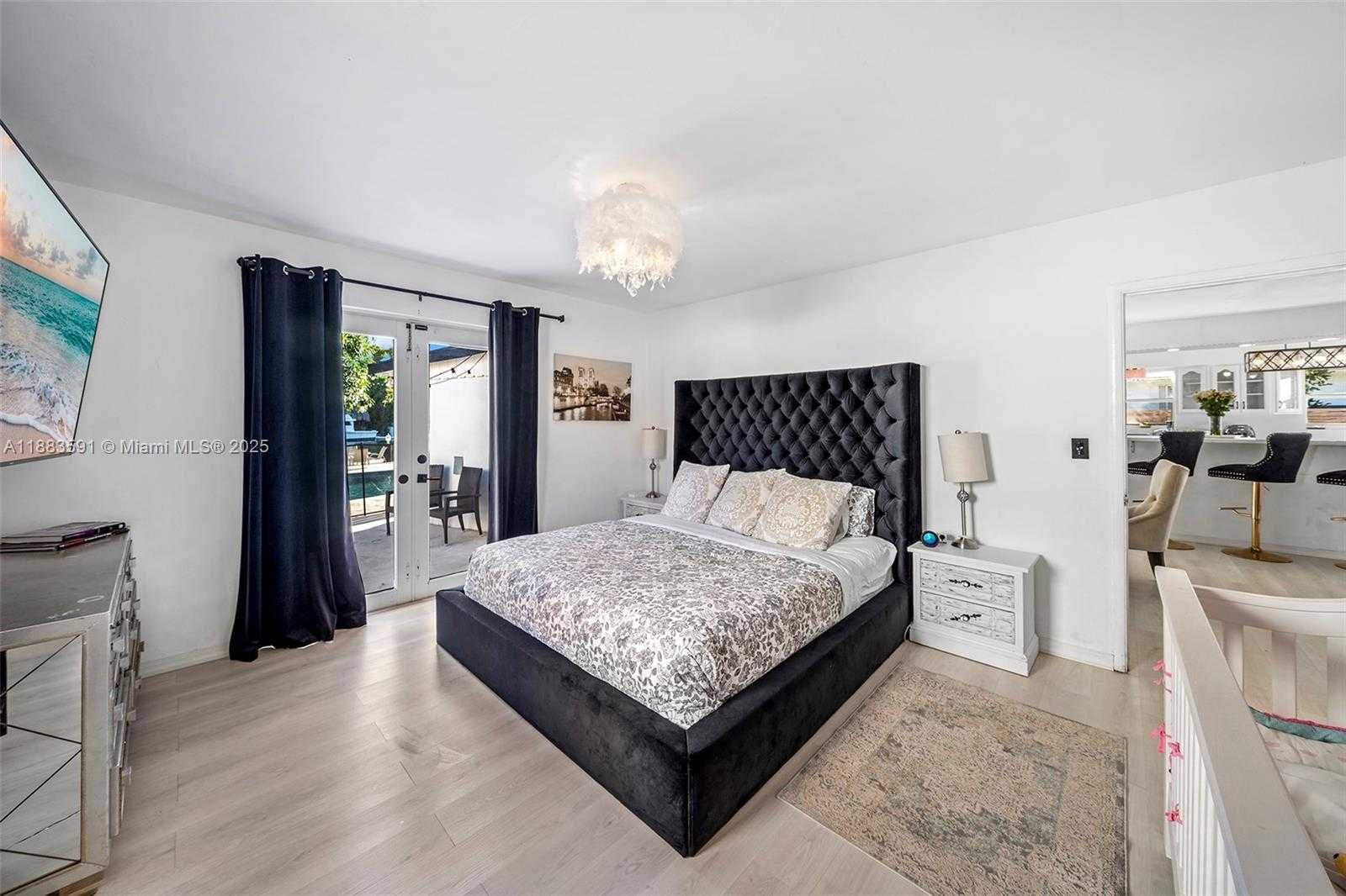 Small Image of 840 SOUTH SHORE DR, Miami Beach Number 17