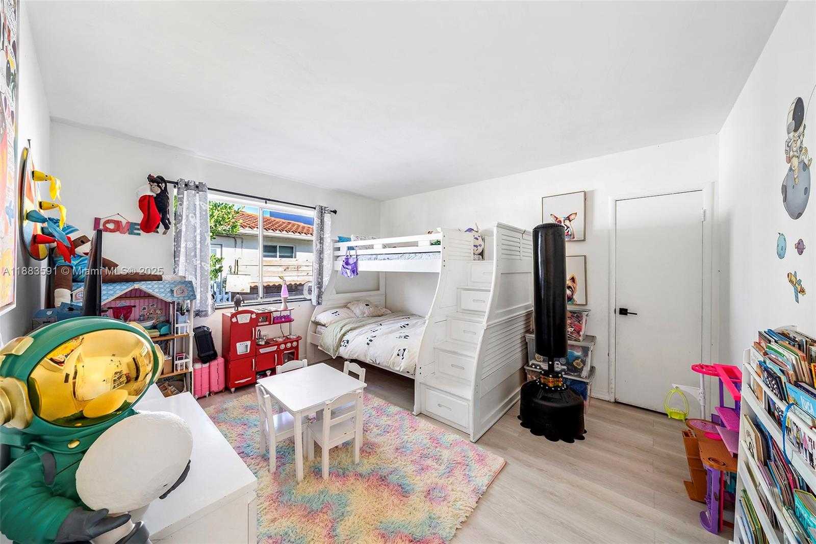 Small Image of 840 SOUTH SHORE DR, Miami Beach Number 20