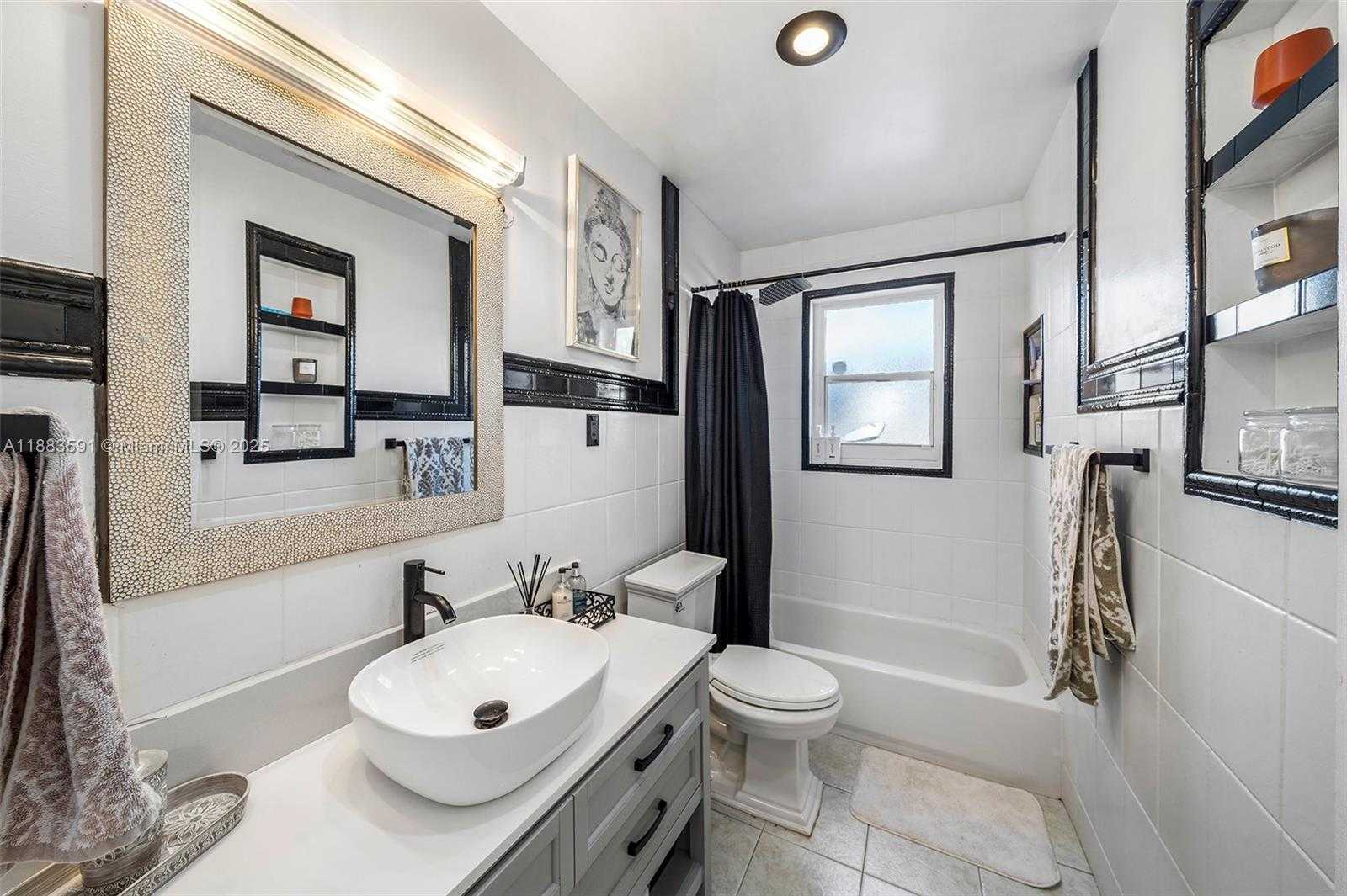 Small Image of 840 SOUTH SHORE DR, Miami Beach Number 21