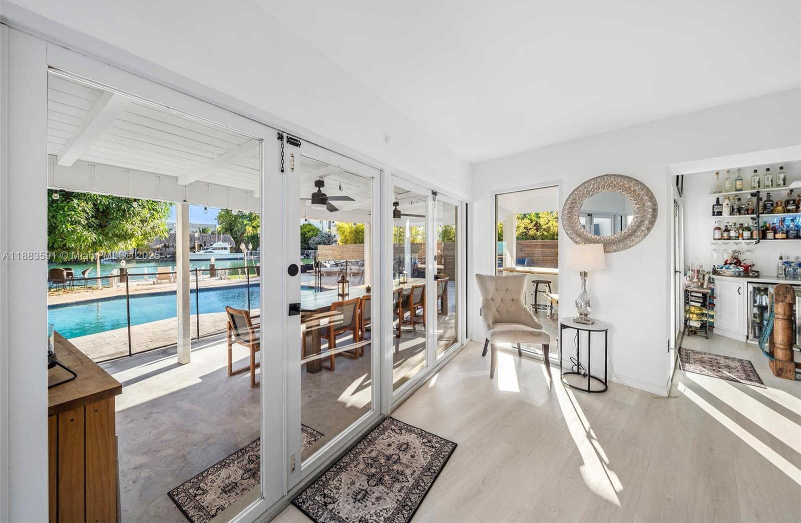 Small Image of 840 SOUTH SHORE DR, Miami Beach Number 23