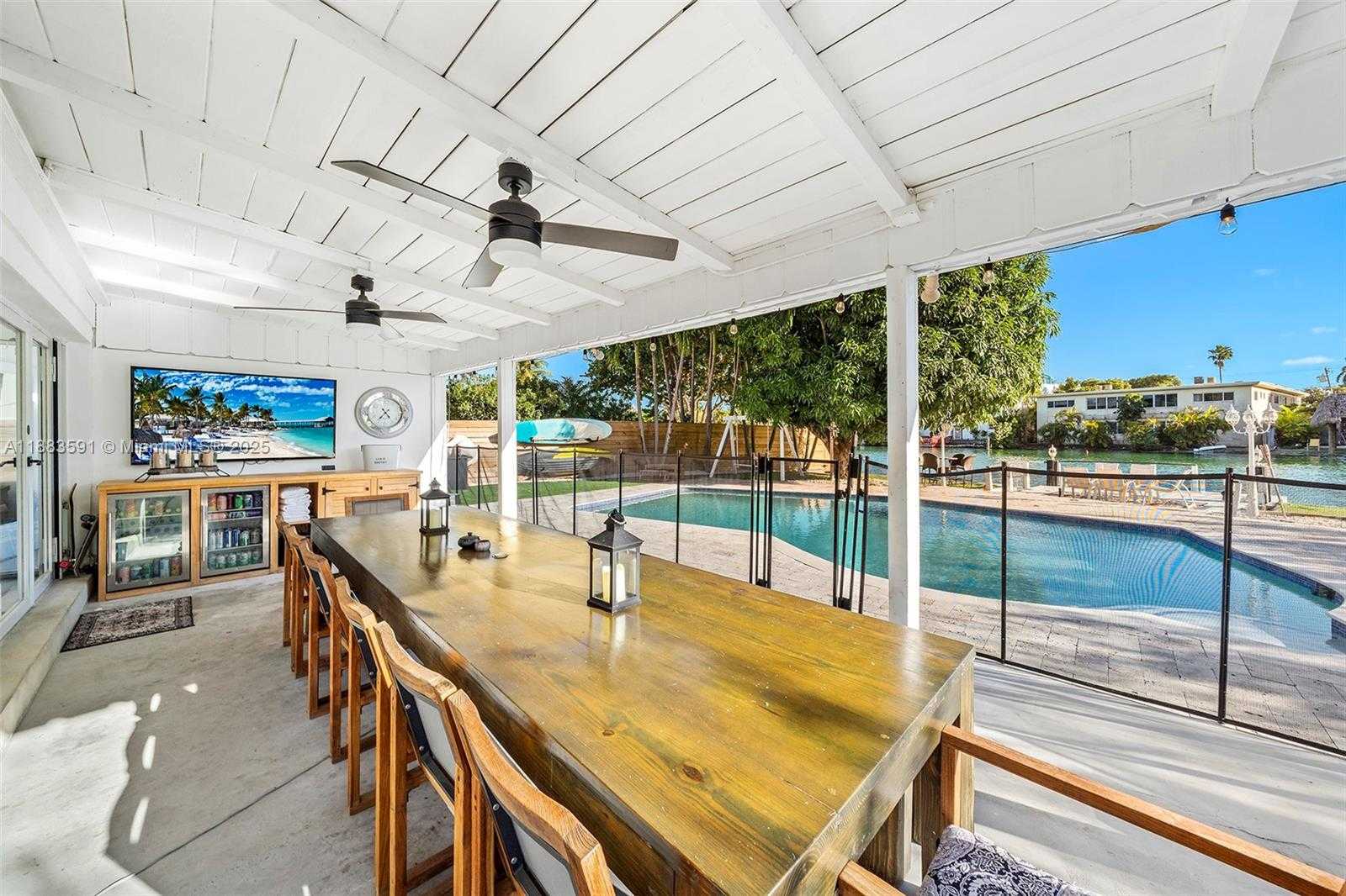 Small Image of 840 SOUTH SHORE DR, Miami Beach Number 24