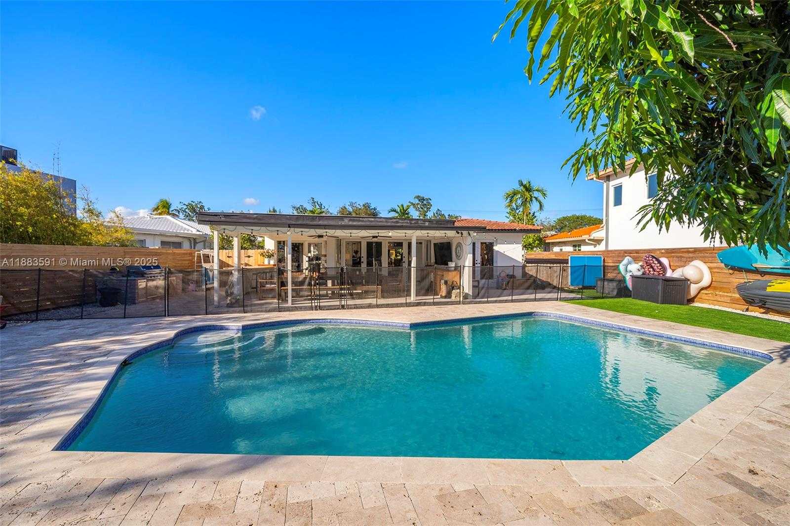 Small Image of 840 SOUTH SHORE DR, Miami Beach Number 28