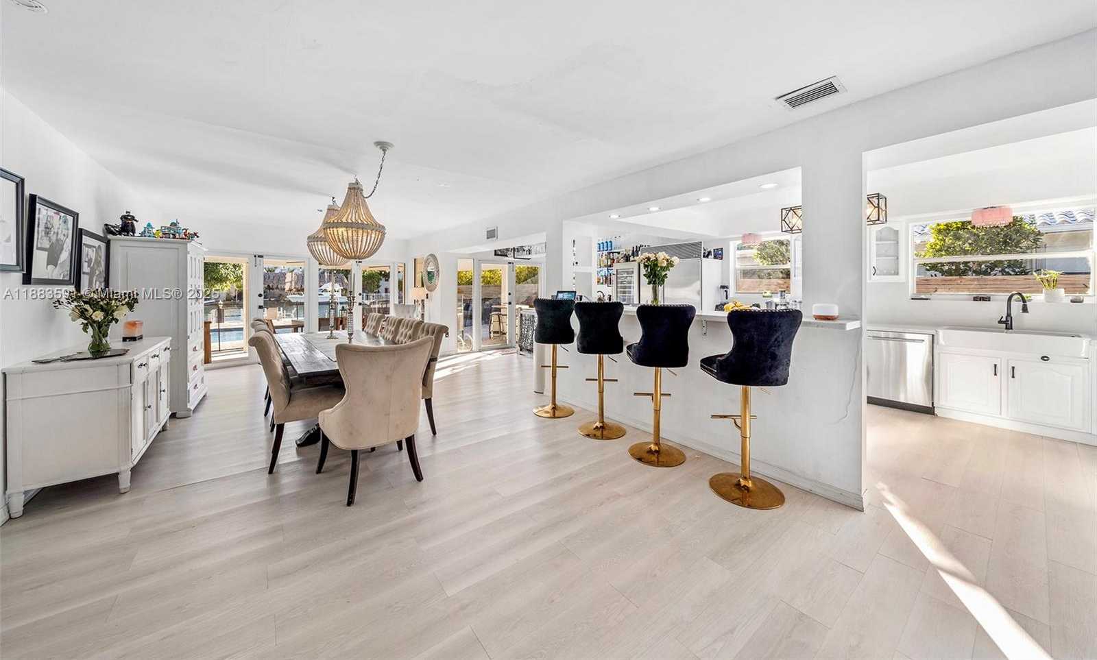 Small Image of 840 SOUTH SHORE DR, Miami Beach Number 7