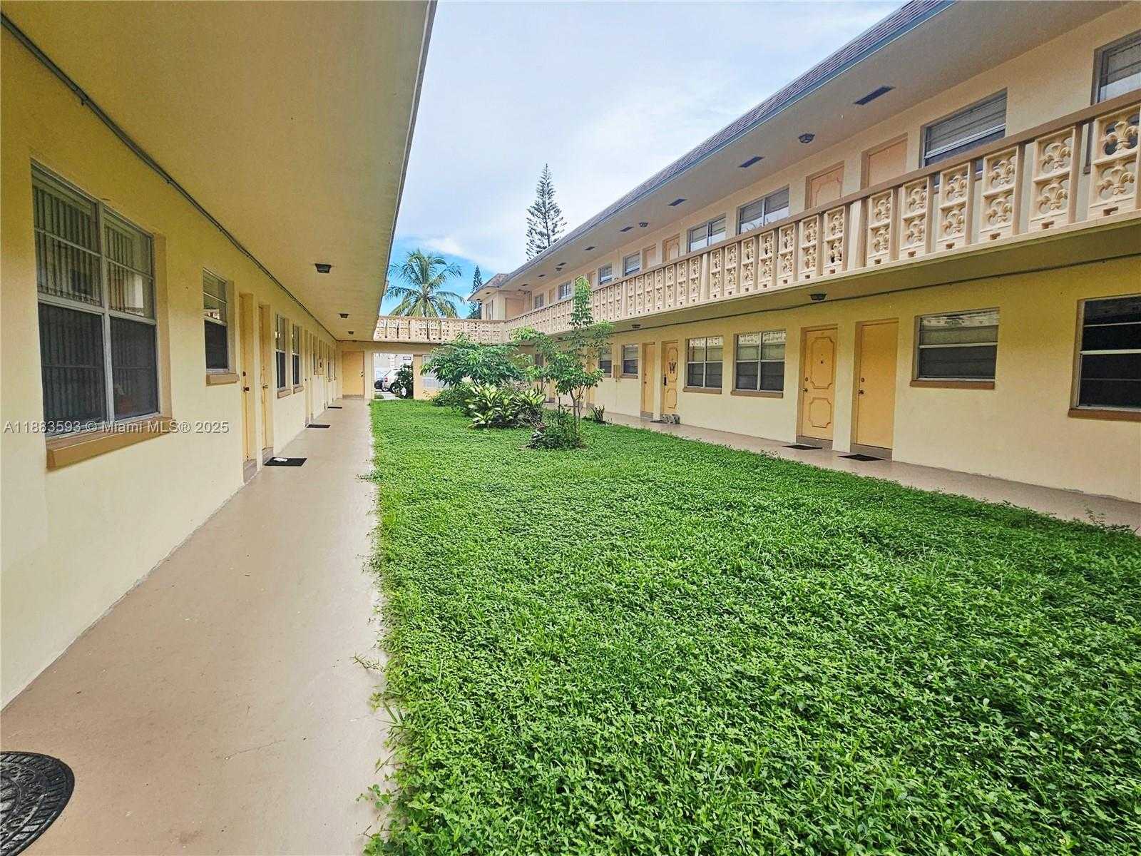 Small Image of 2840 TAYLOR ST #9, Hollywood Number 15