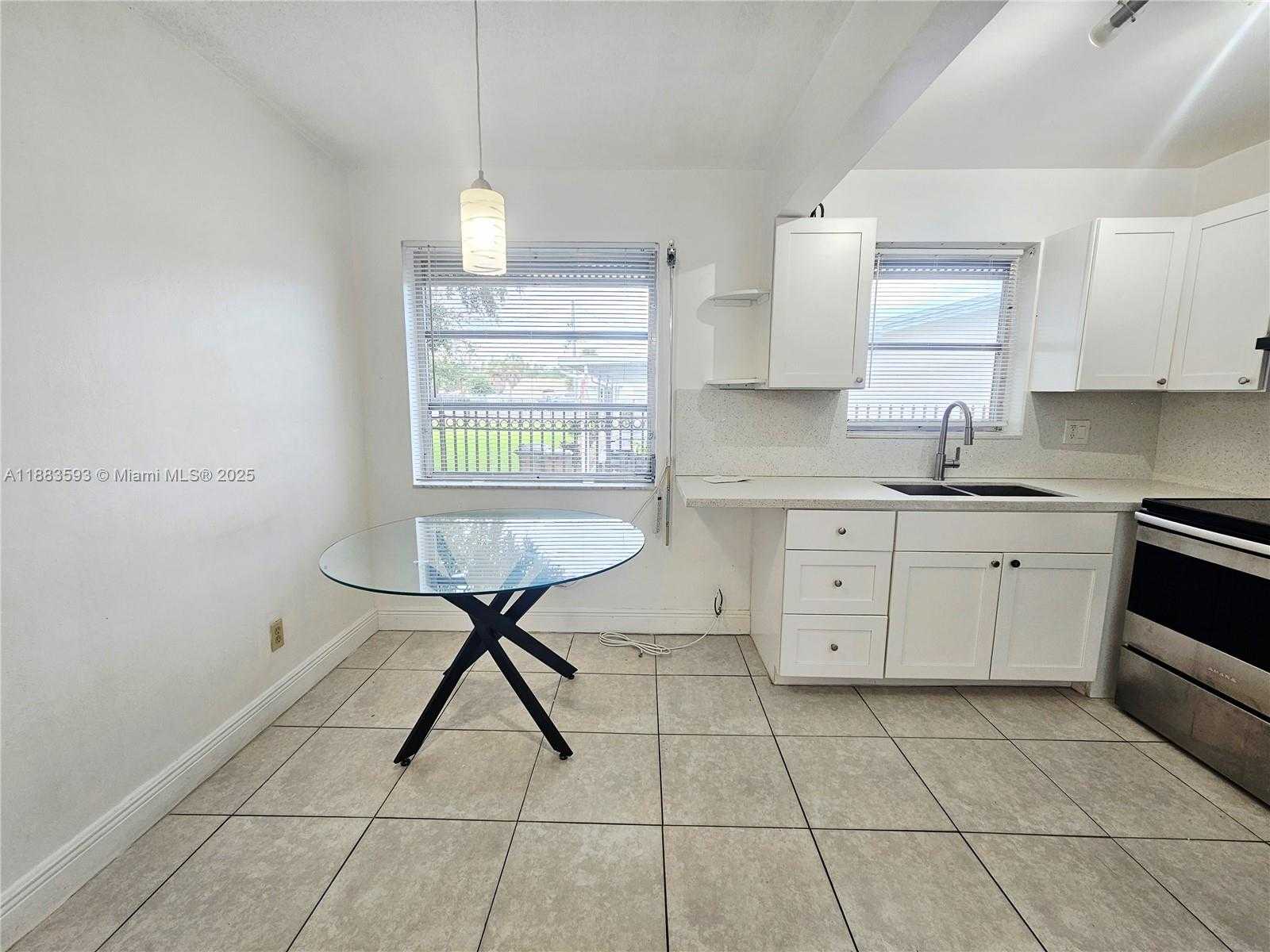 Small Image of 2840 TAYLOR ST #9, Hollywood Number 5