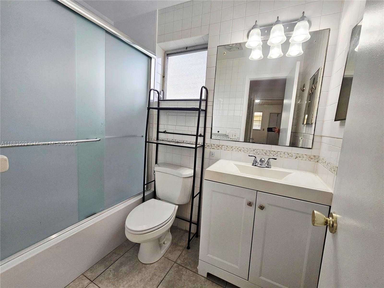 Small Image of 2840 TAYLOR ST #9, Hollywood Number 7