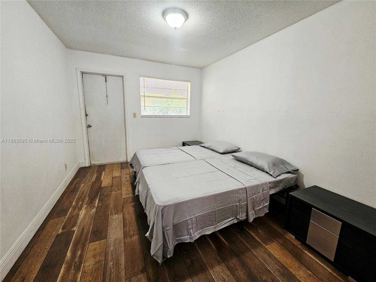 Small Image of 2840 TAYLOR ST #9, Hollywood Number 9