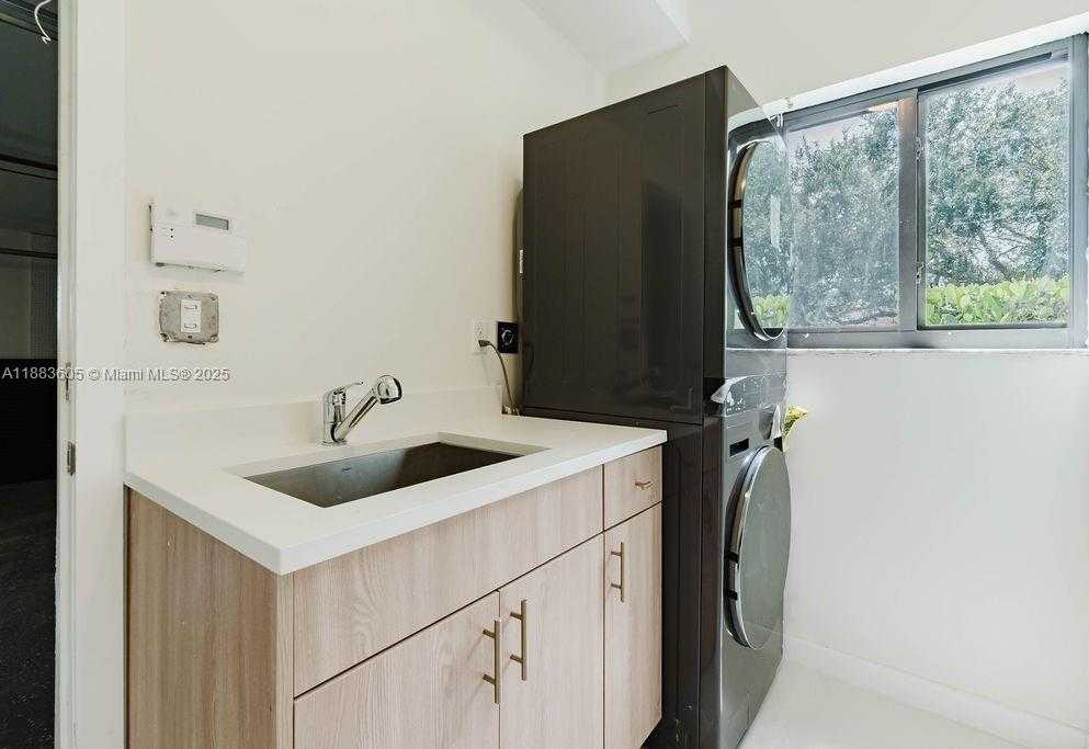Small Image of 7761 SOUTH WEST 169TH ST, Palmetto Bay Number 17