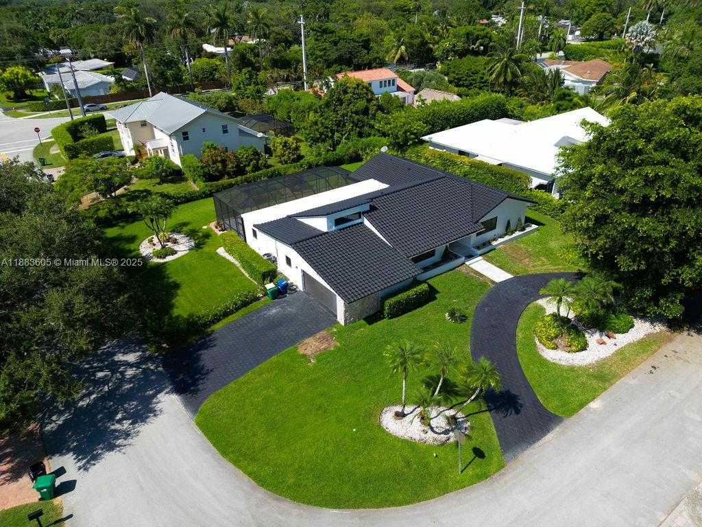 Small Image of 7761 SOUTH WEST 169TH ST, Palmetto Bay Number 24