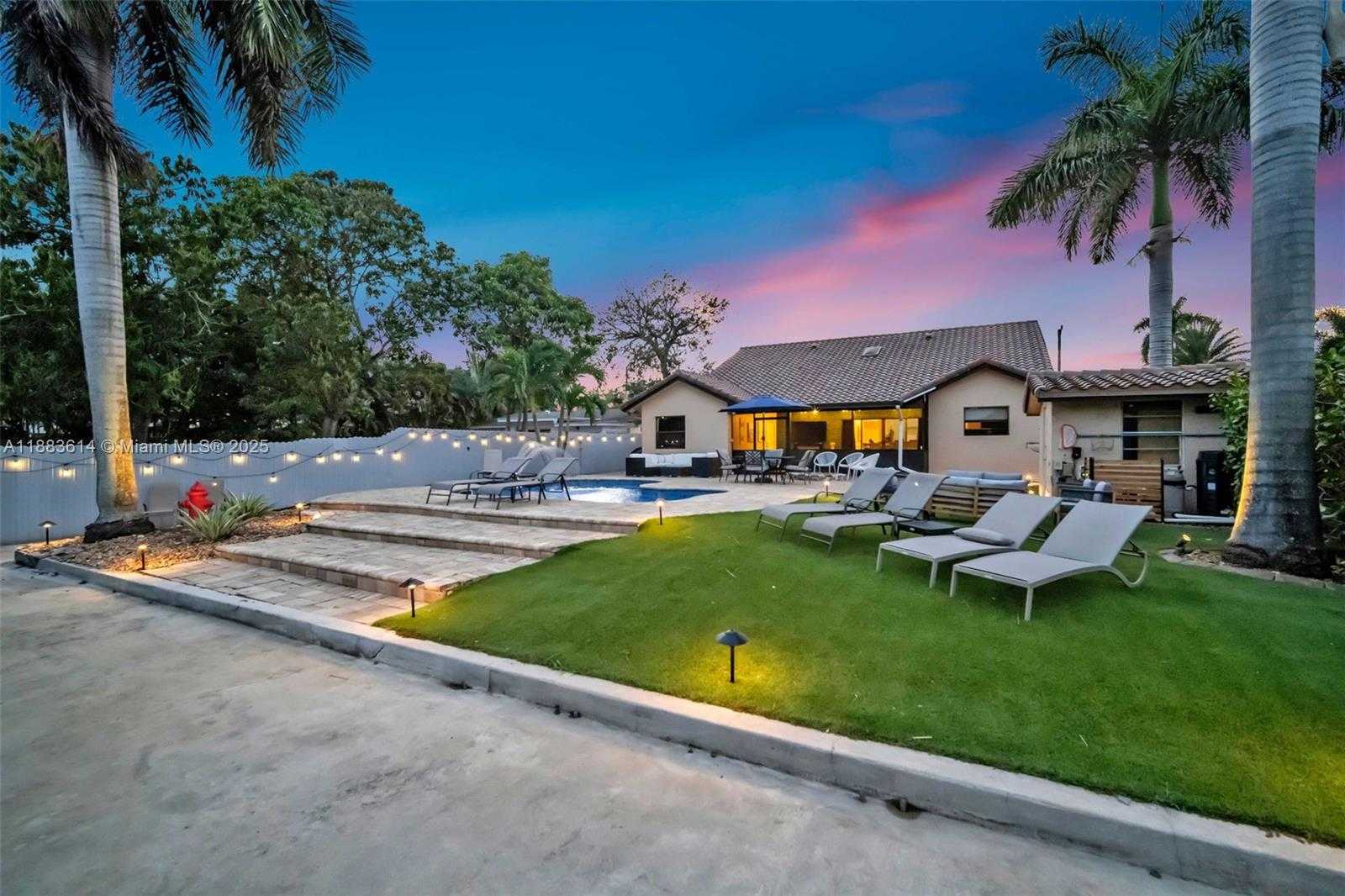 Small Image of 4732 SOUTH WEST 35TH AVE, Dania Beach Number 10