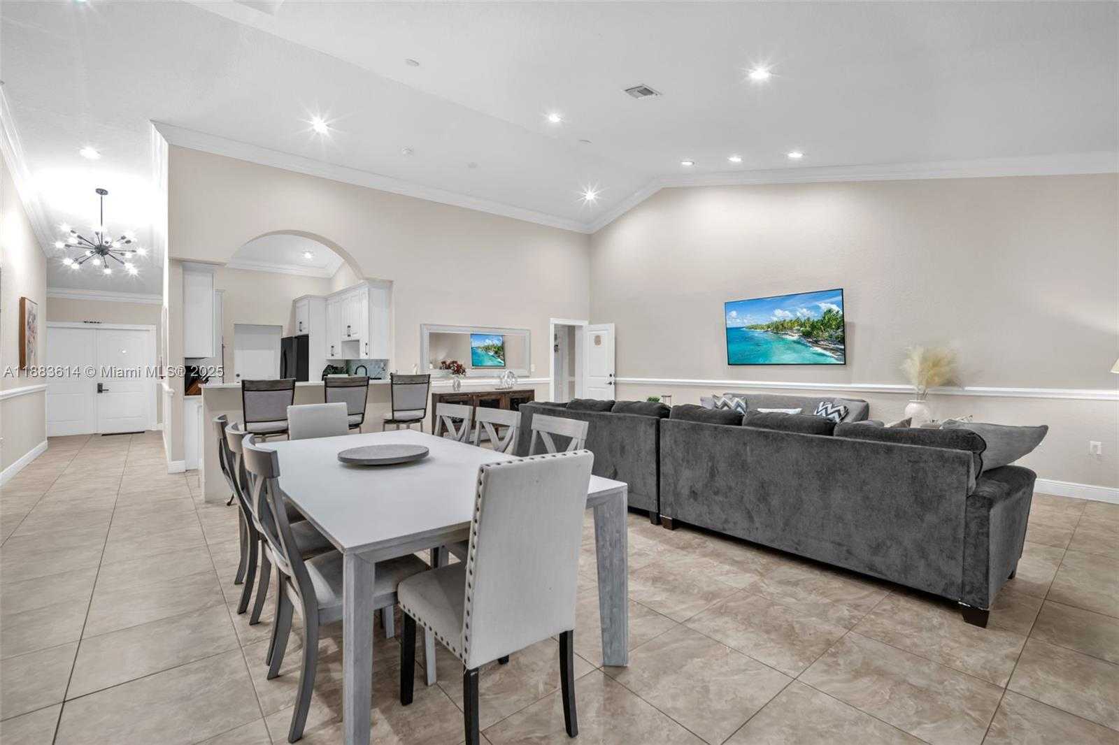 Small Image of 4732 SOUTH WEST 35TH AVE, Dania Beach Number 19