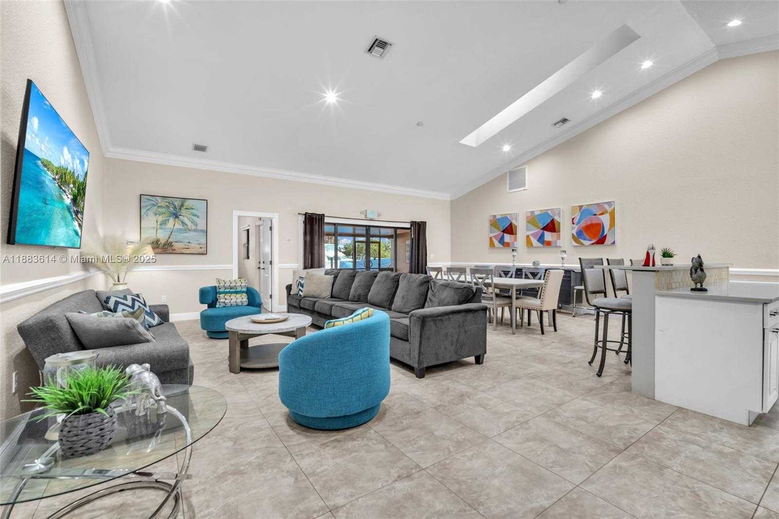 Small Image of 4732 SOUTH WEST 35TH AVE, Dania Beach Number 22