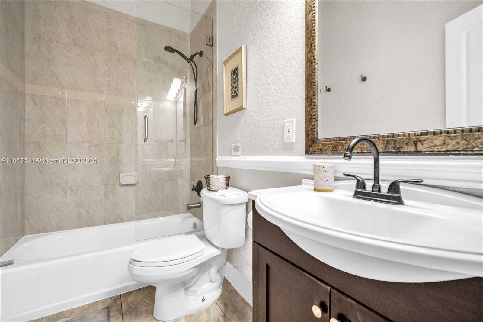 Small Image of 4732 SOUTH WEST 35TH AVE, Dania Beach Number 23