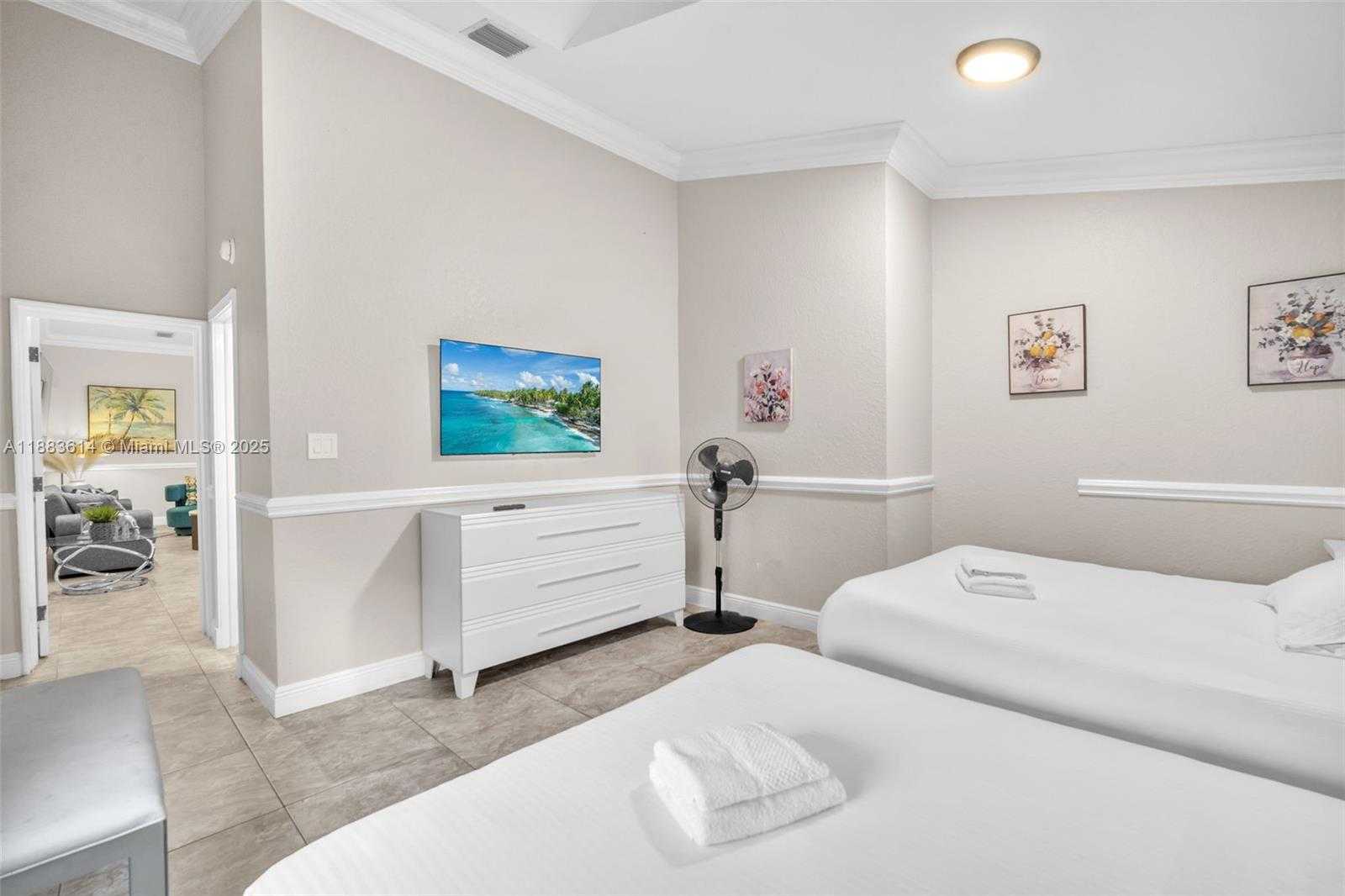 Small Image of 4732 SOUTH WEST 35TH AVE, Dania Beach Number 24