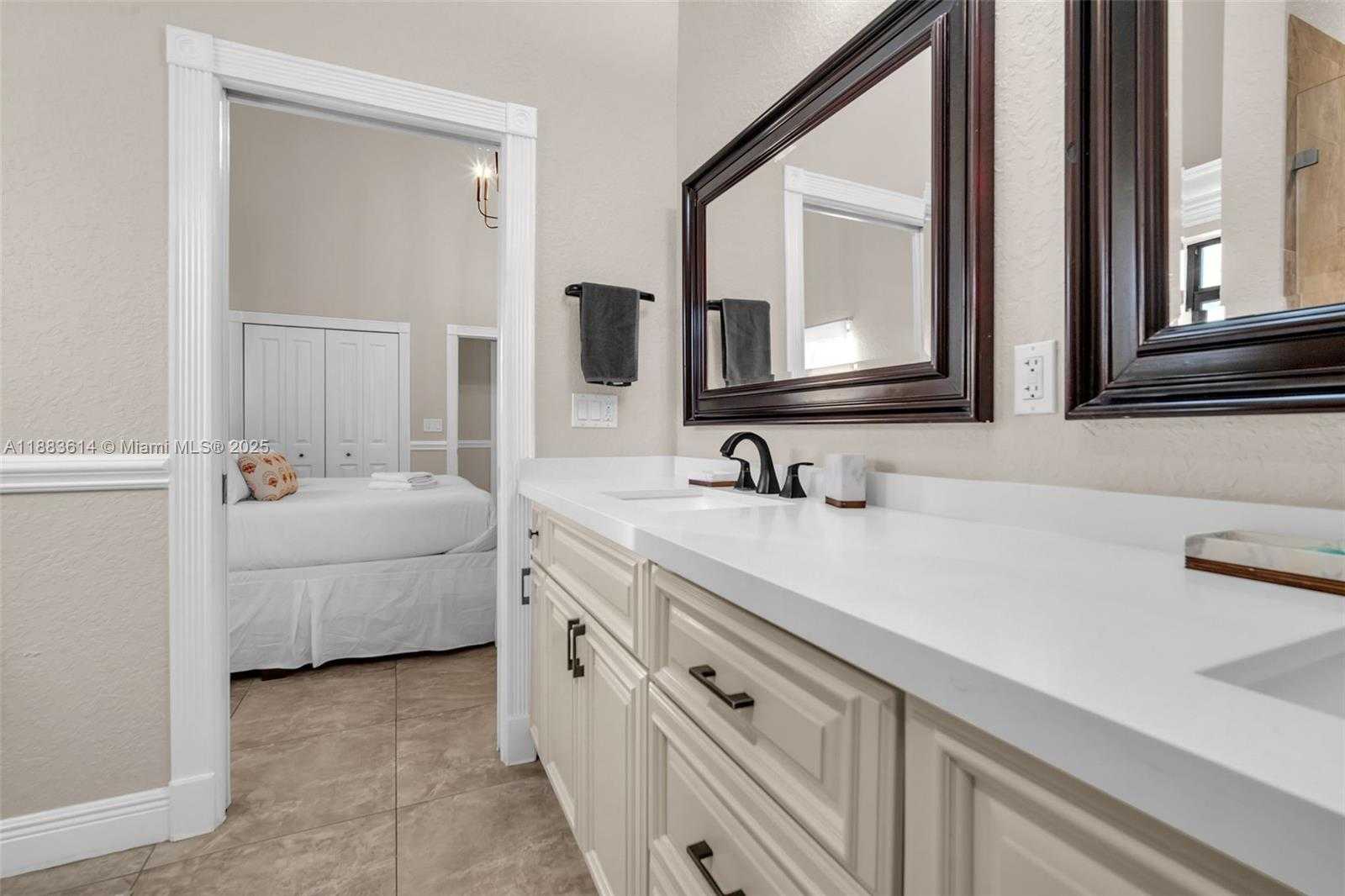 Small Image of 4732 SOUTH WEST 35TH AVE, Dania Beach Number 33