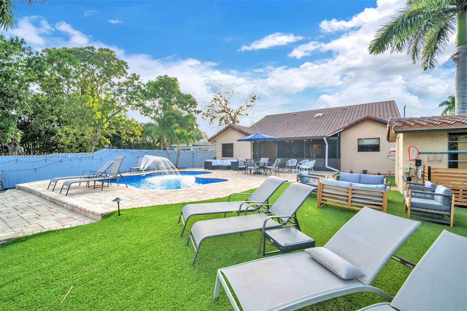 Small Image of 4732 SOUTH WEST 35TH AVE, Dania Beach Number 50