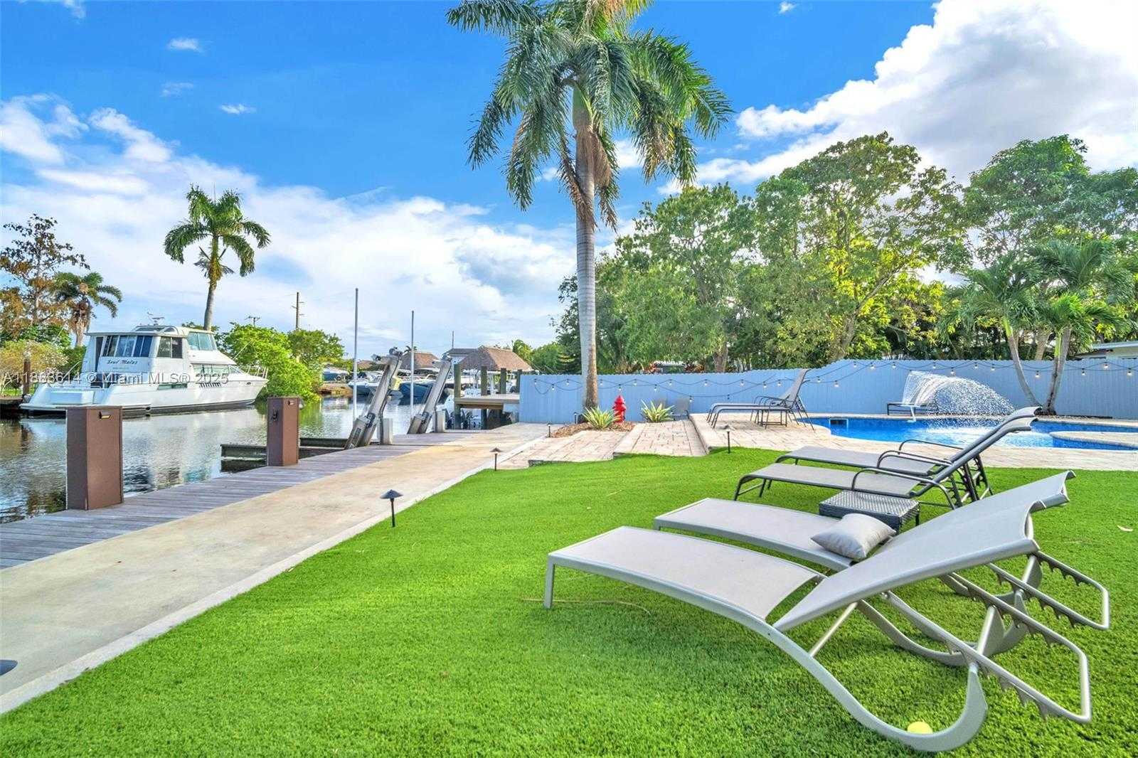 Small Image of 4732 SOUTH WEST 35TH AVE, Dania Beach Number 51