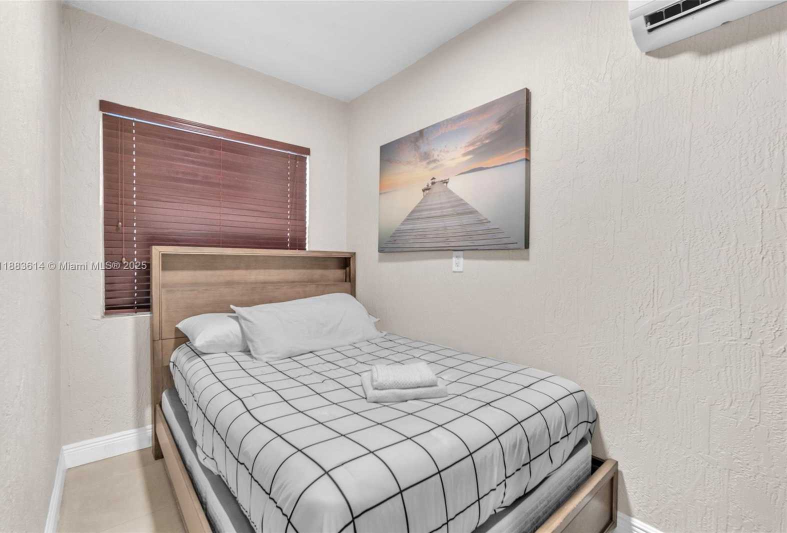 Small Image of 4732 SOUTH WEST 35TH AVE, Dania Beach Number 58