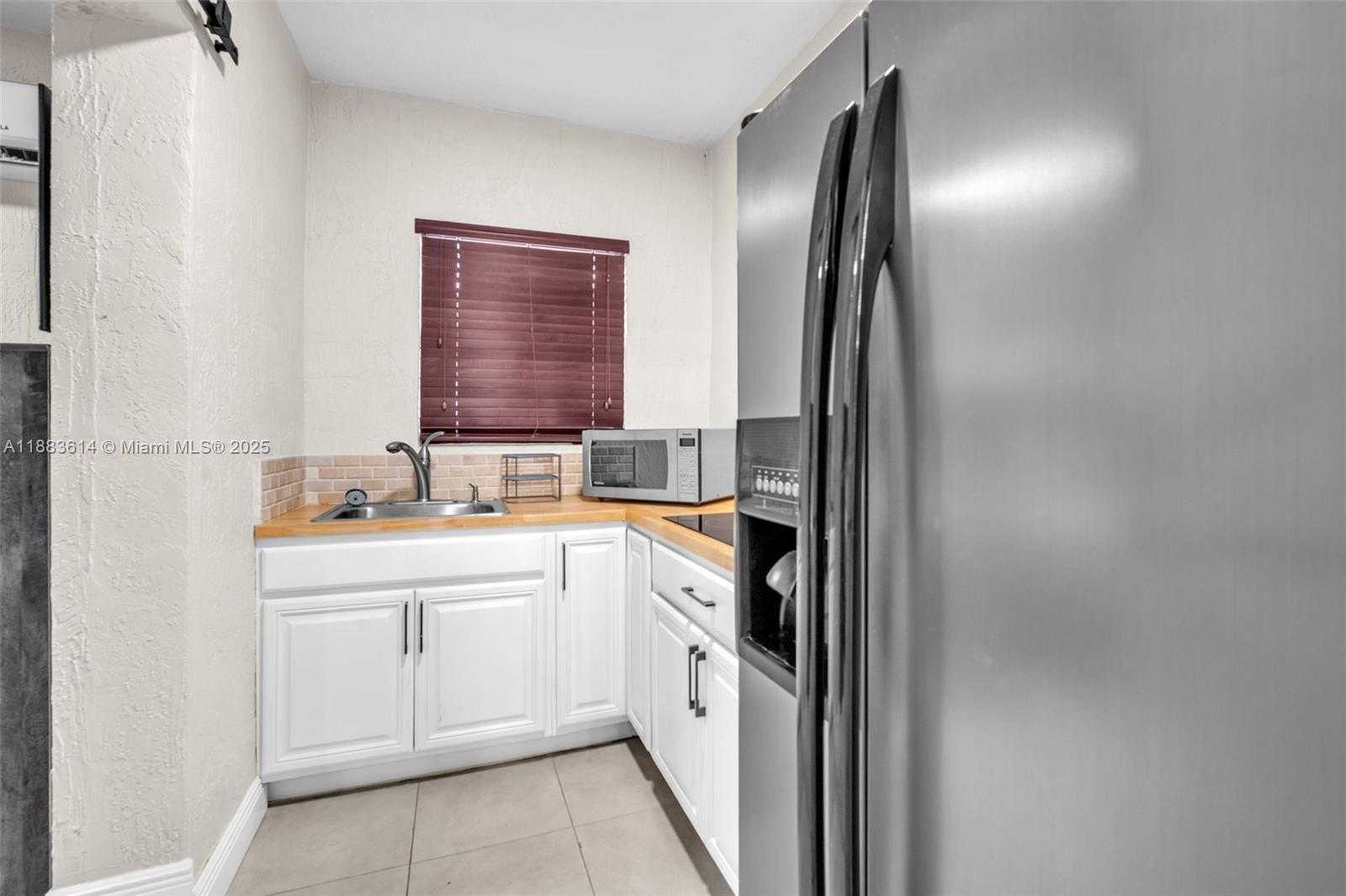 Small Image of 4732 SOUTH WEST 35TH AVE, Dania Beach Number 63