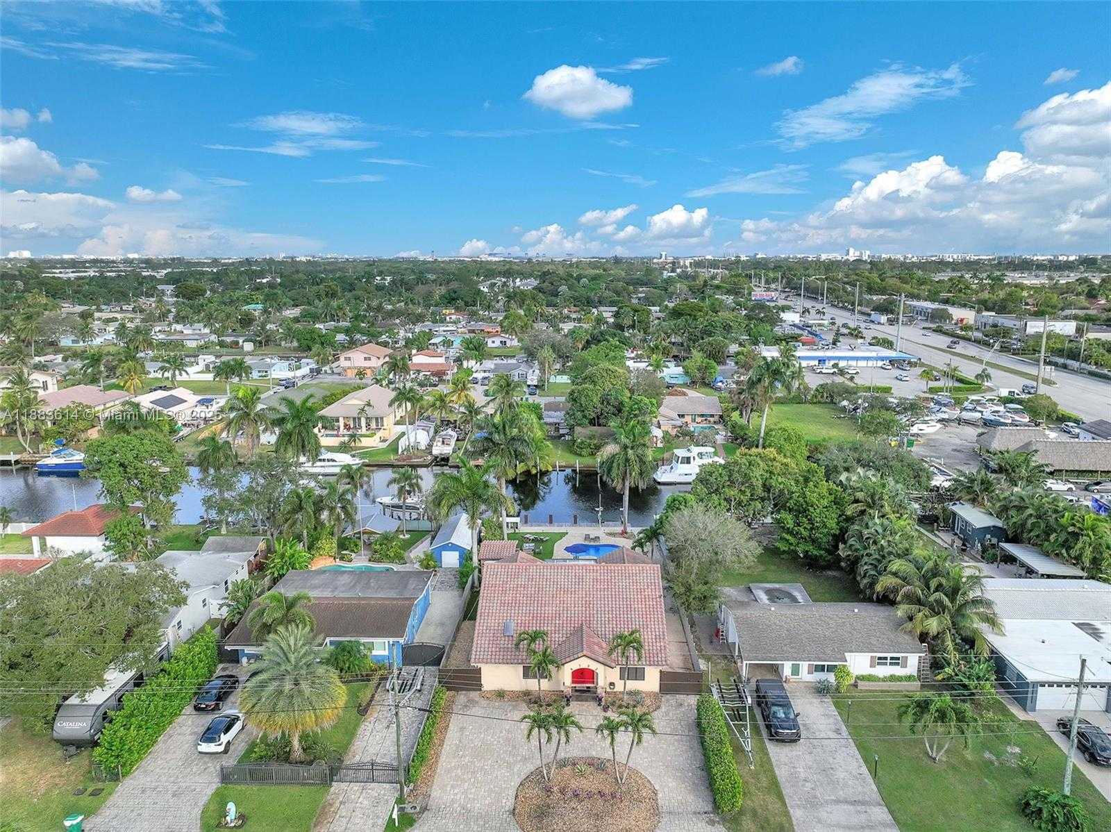 Small Image of 4732 SOUTH WEST 35TH AVE, Dania Beach Number 80