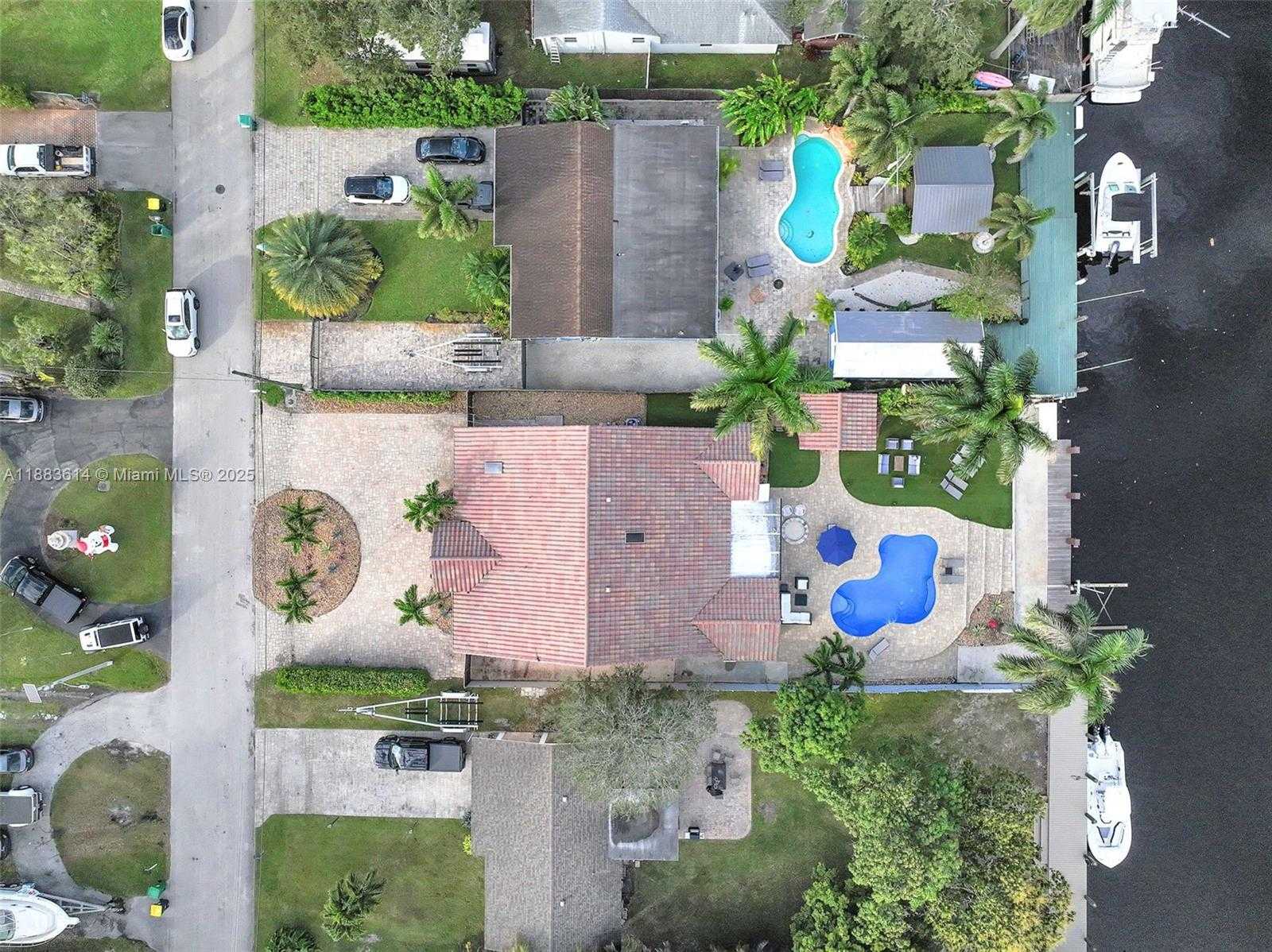 Small Image of 4732 SOUTH WEST 35TH AVE, Dania Beach Number 82