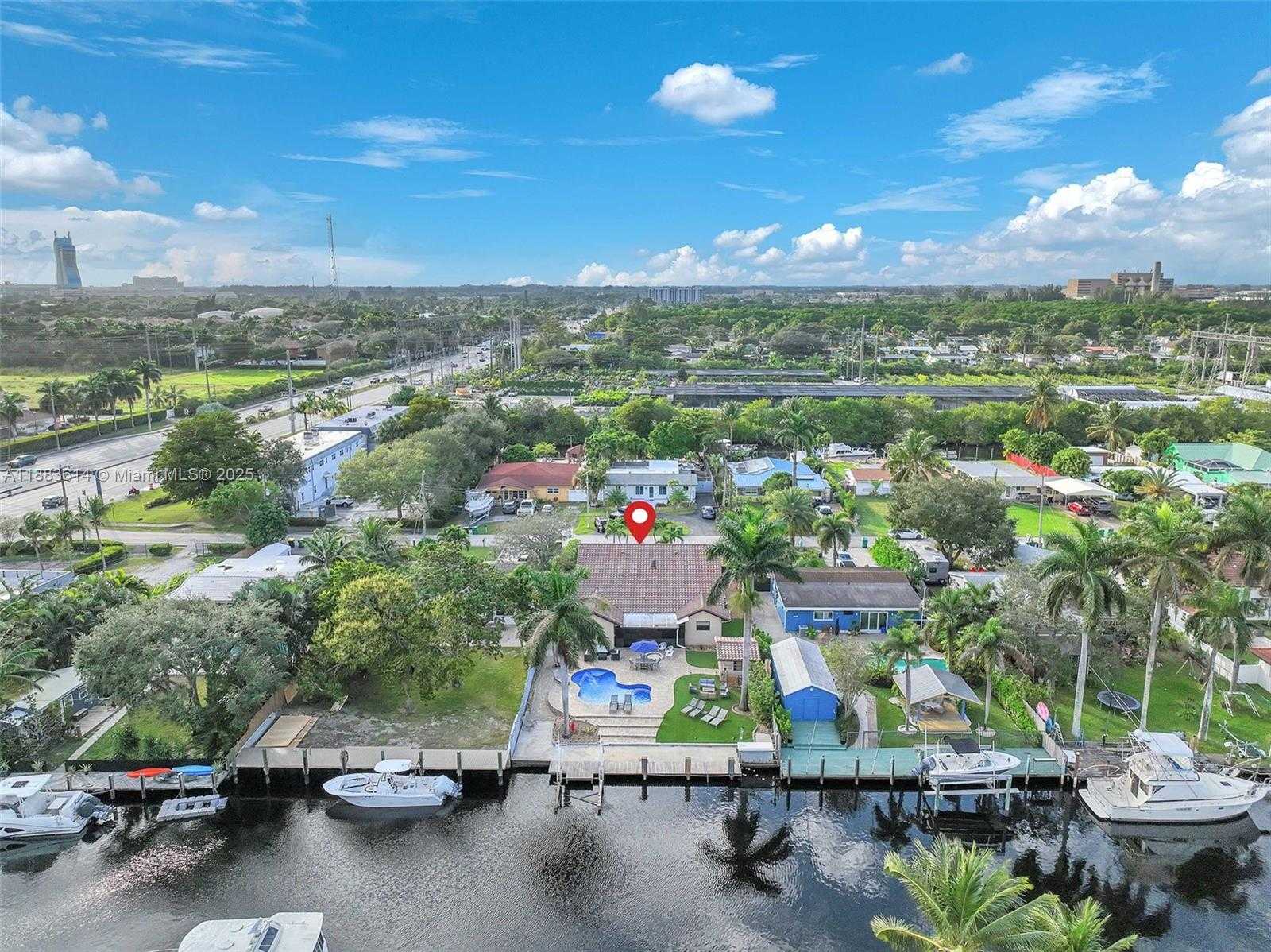 Small Image of 4732 SOUTH WEST 35TH AVE, Dania Beach Number 83