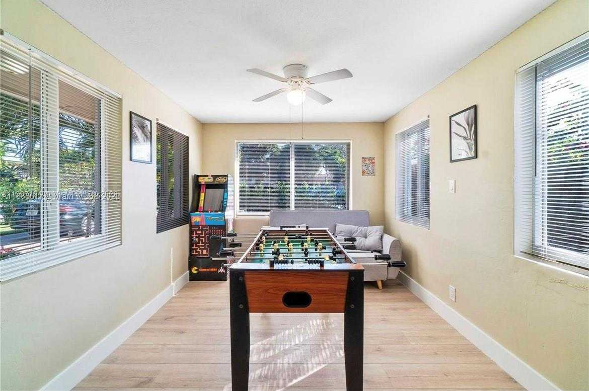 Small Image of 1345 NORTH EAST 14TH AVE, Fort Lauderdale Number 10