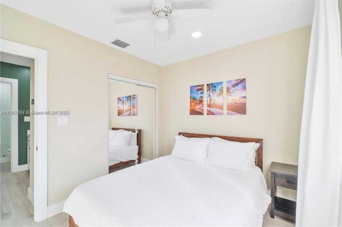 Small Image of 1345 NORTH EAST 14TH AVE, Fort Lauderdale Number 4