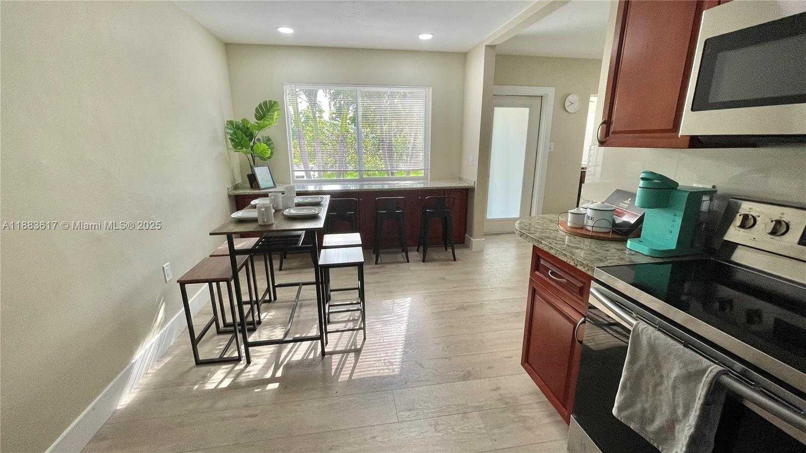 Small Image of 1345 NORTH EAST 14TH AVE, Fort Lauderdale Number 8