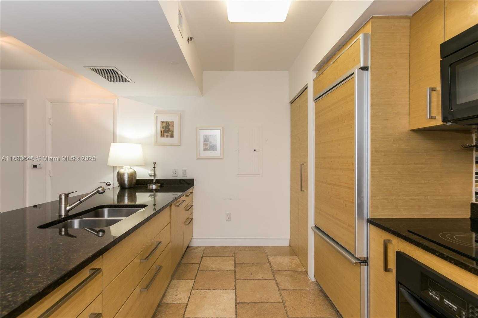 Small Image of 1830 SOUTH OCEAN DR #4010, Hallandale Beach Number 5