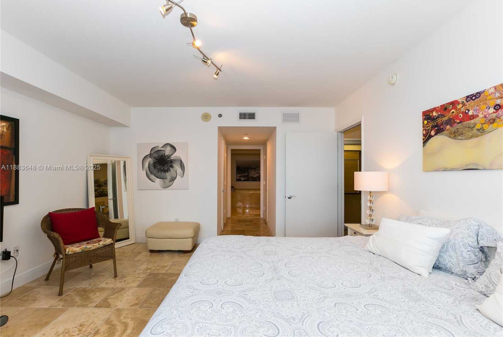 Small Image of 1830 SOUTH OCEAN DR #4010, Hallandale Beach Number 8