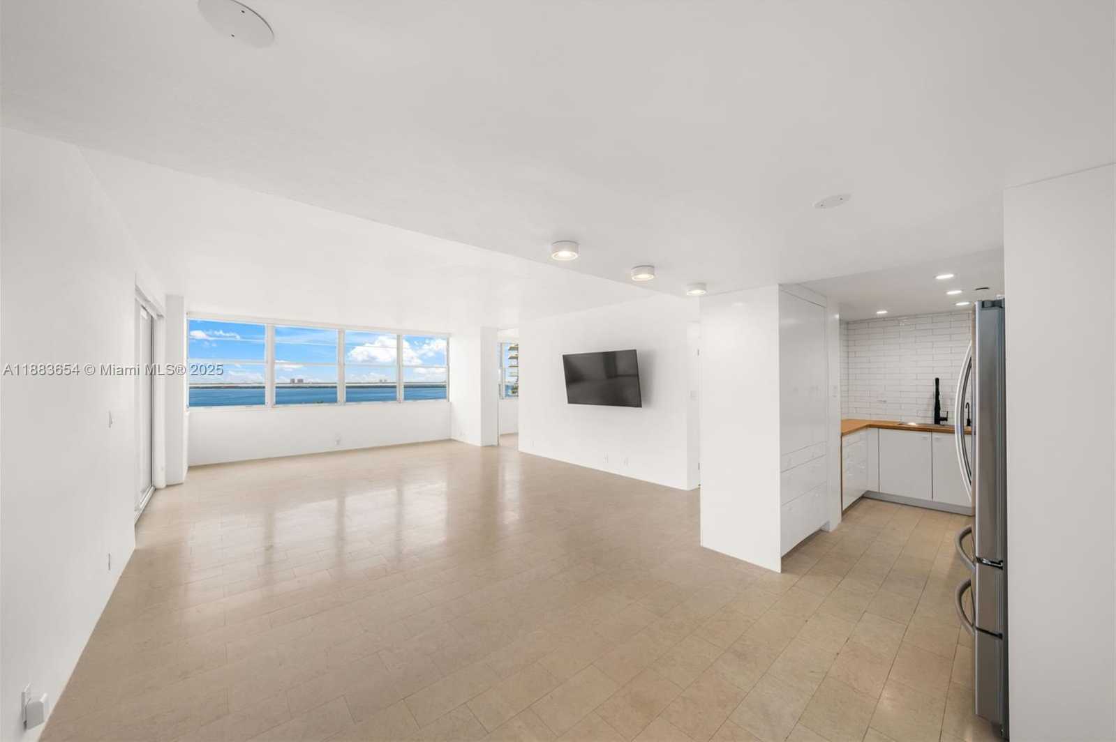 Small Image of 20 ISLAND AVE #1201, Miami Beach Number 6