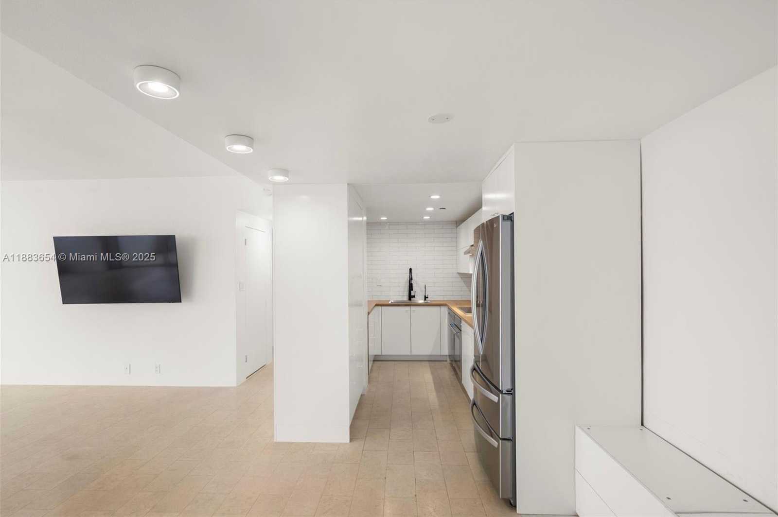 Small Image of 20 ISLAND AVE #1201, Miami Beach Number 7