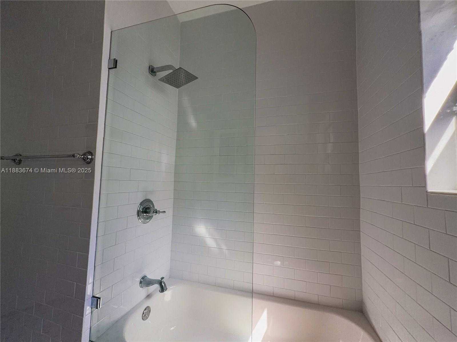 Small Image of 5938 NORTH EAST 5TH AVE, Miami Number 18