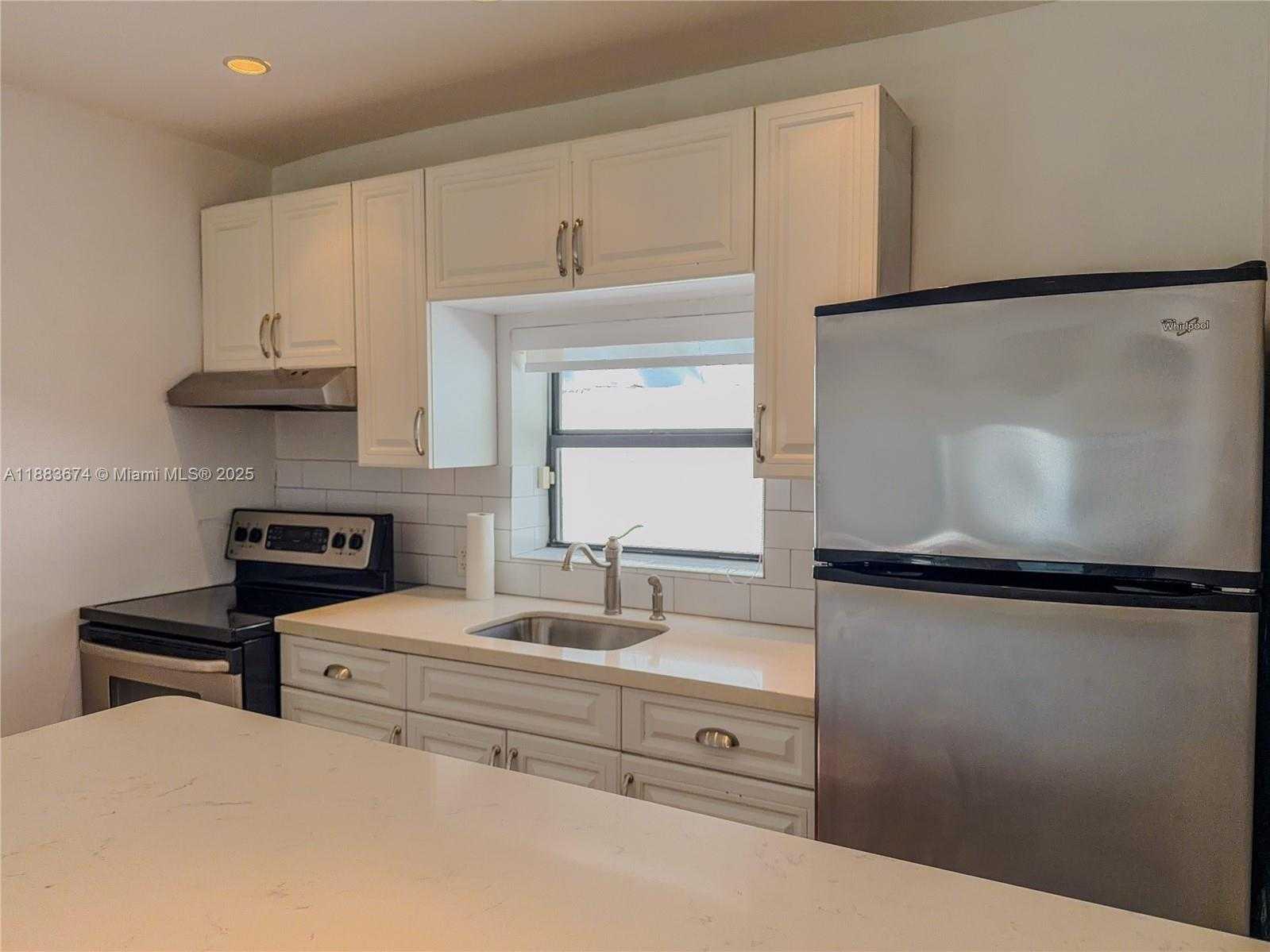 Small Image of 5938 NORTH EAST 5TH AVE, Miami Number 29
