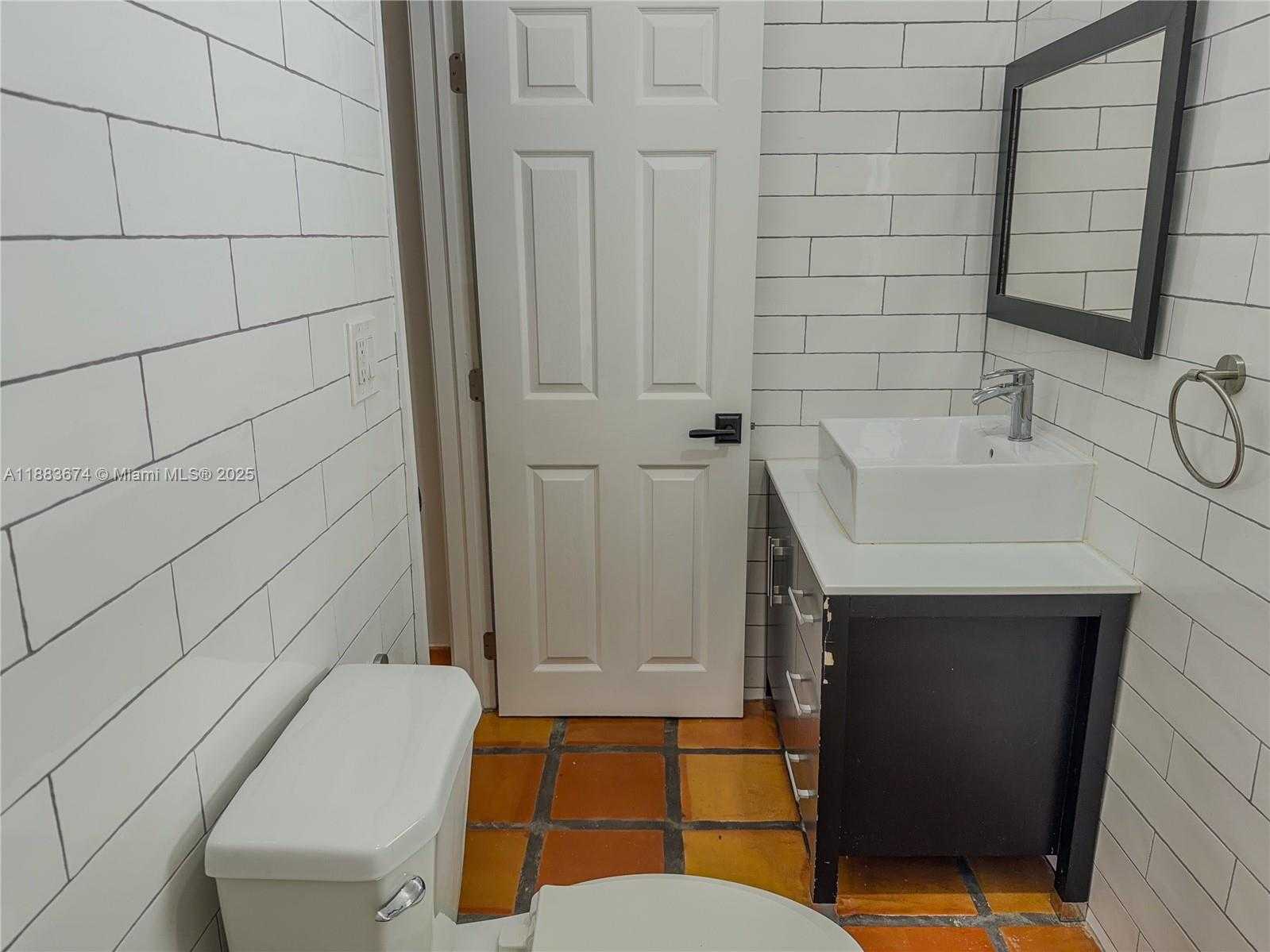 Small Image of 5938 NORTH EAST 5TH AVE, Miami Number 32