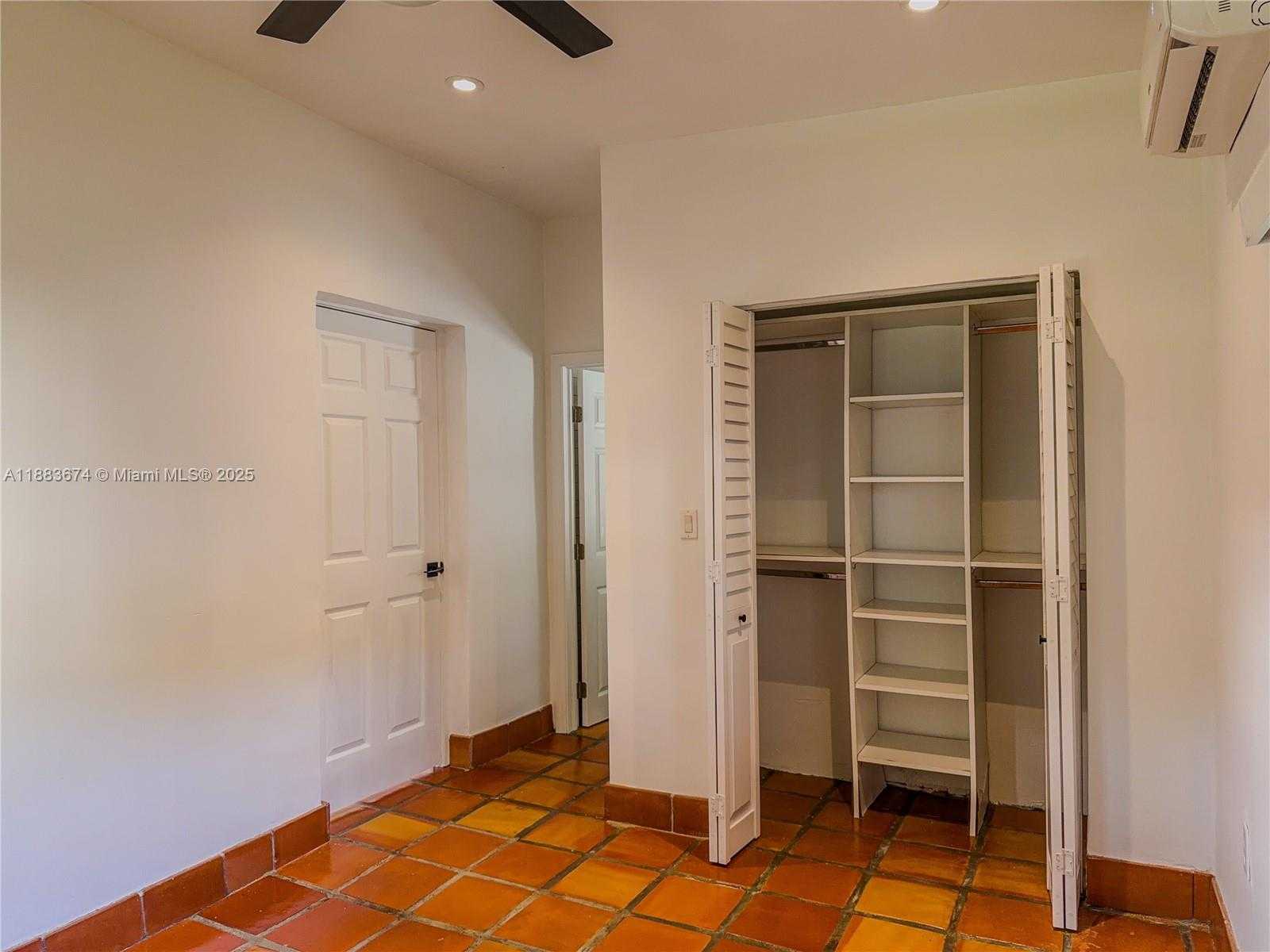 Small Image of 5938 NORTH EAST 5TH AVE, Miami Number 33