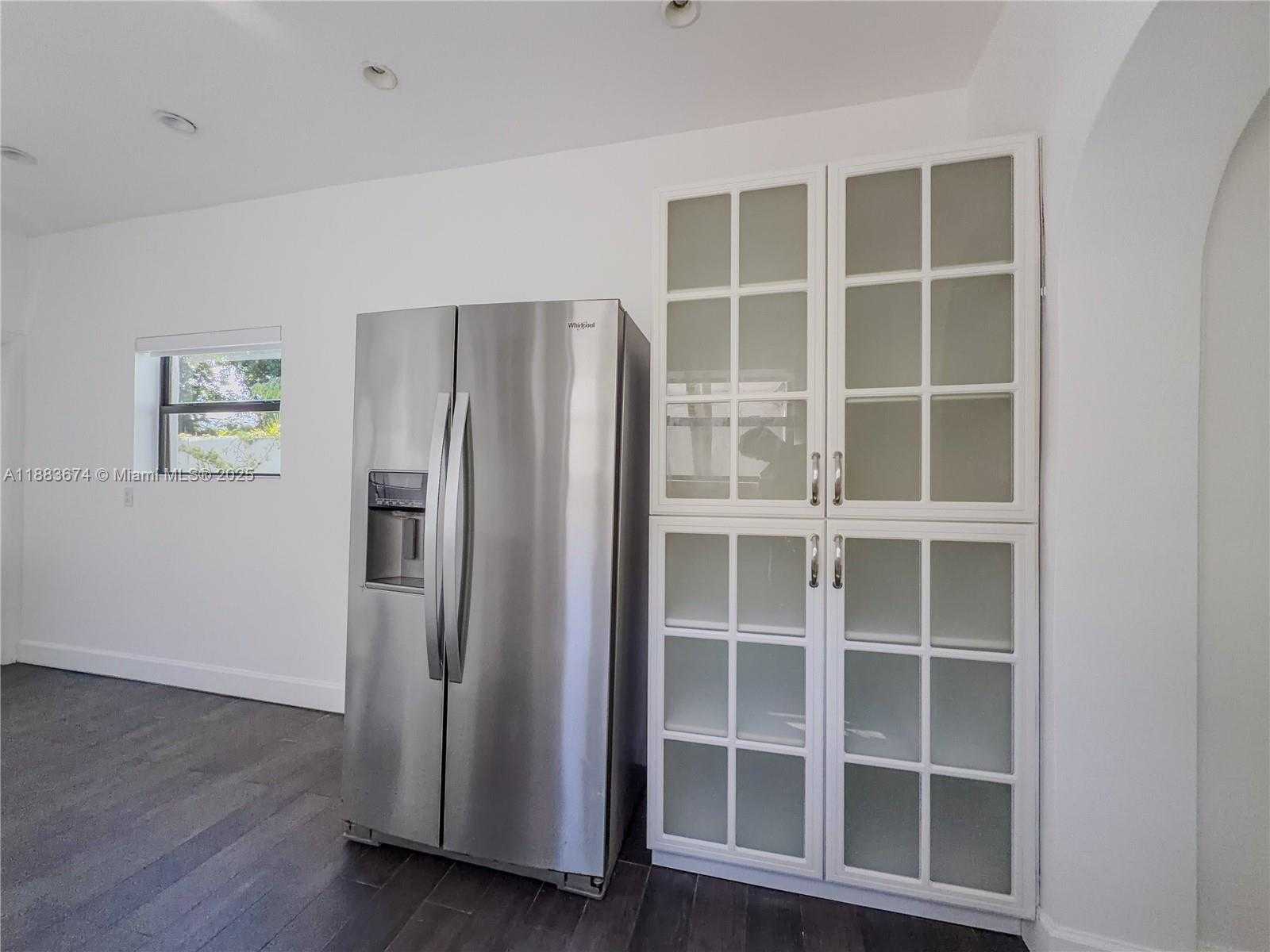 Small Image of 5938 NORTH EAST 5TH AVE, Miami Number 9
