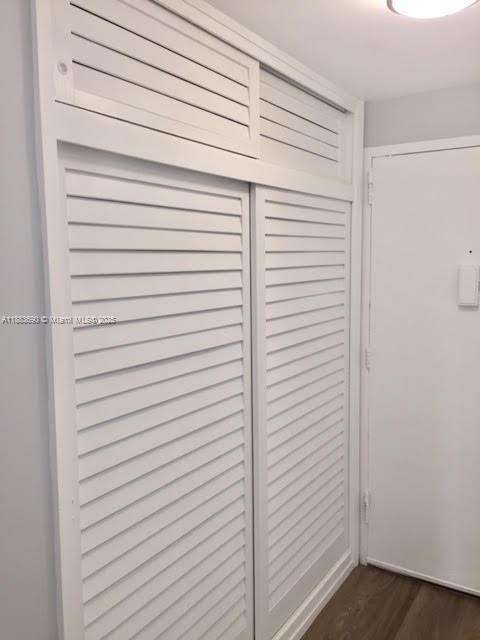 Small Image of 1408 BRICKELL BAY DR #307, Miami Number 17