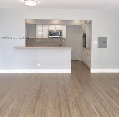 Small Image of 1408 BRICKELL BAY DR #307, Miami Number 3