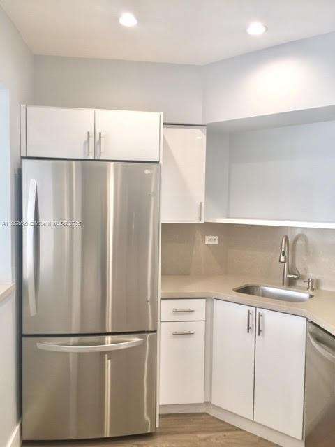 Small Image of 1408 BRICKELL BAY DR #307, Miami Number 4
