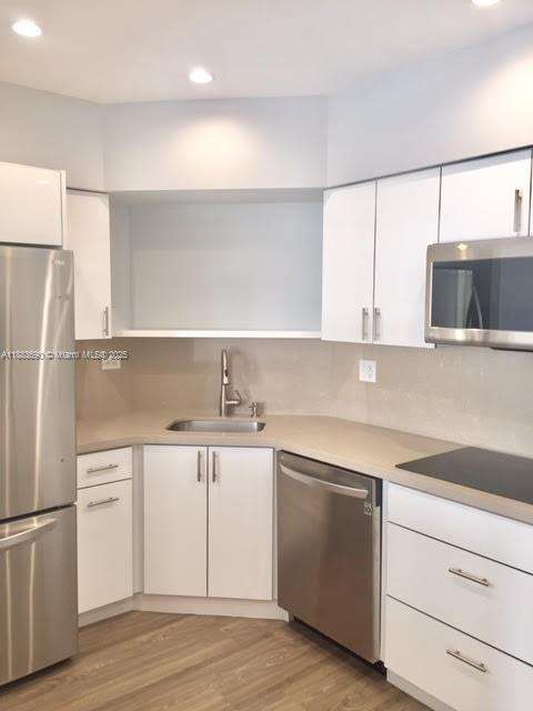 Small Image of 1408 BRICKELL BAY DR #307, Miami Number 5