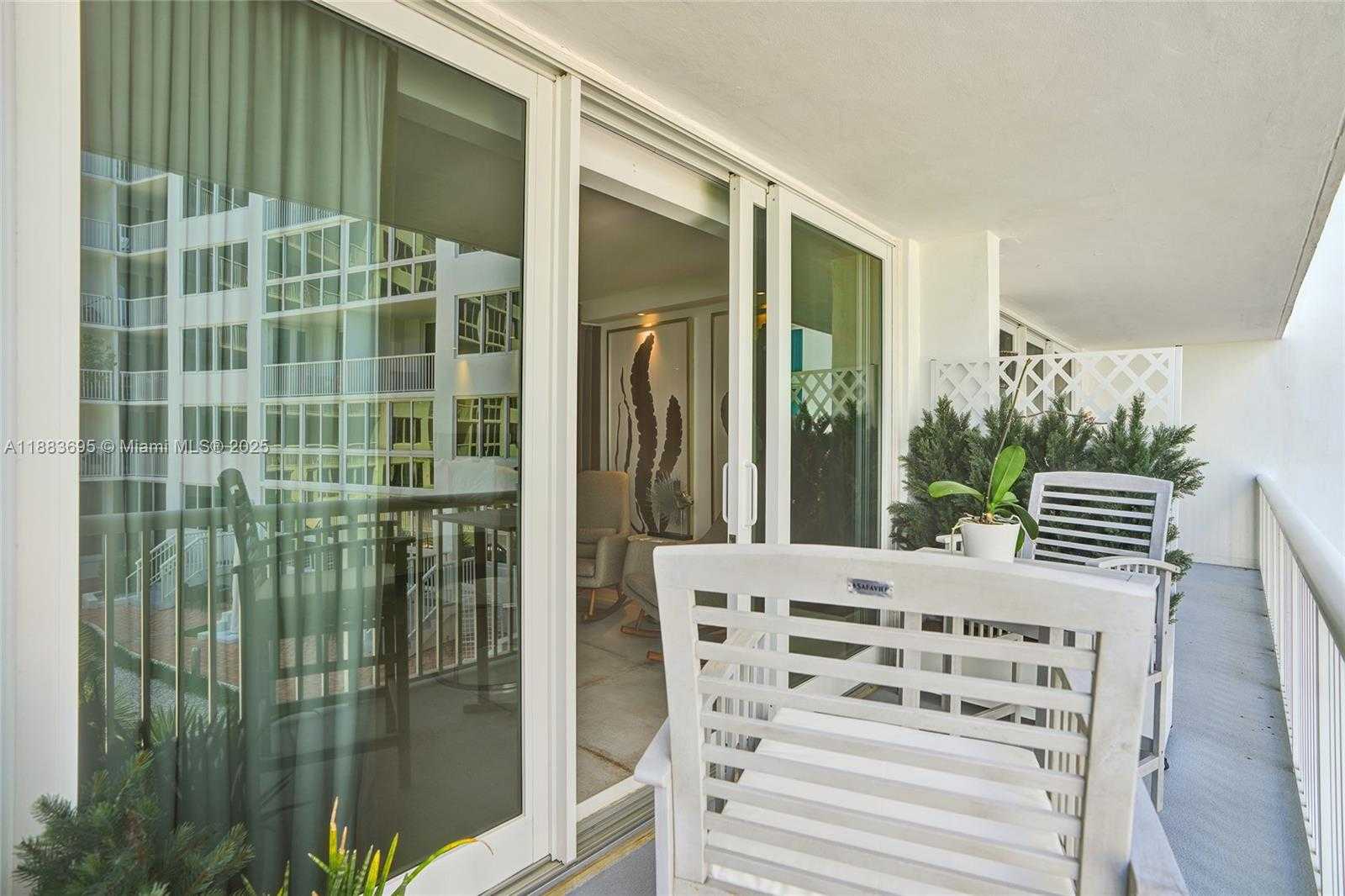 Small Image of 5401 COLLINS AVE #138, Miami Beach Number 26