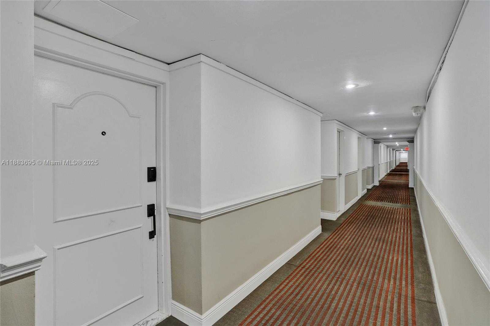 Small Image of 5401 COLLINS AVE #138, Miami Beach Number 35