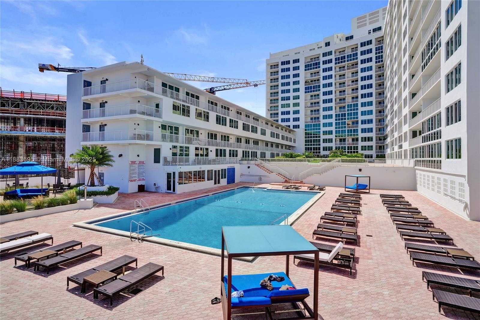 Small Image of 5401 COLLINS AVE #138, Miami Beach Number 38